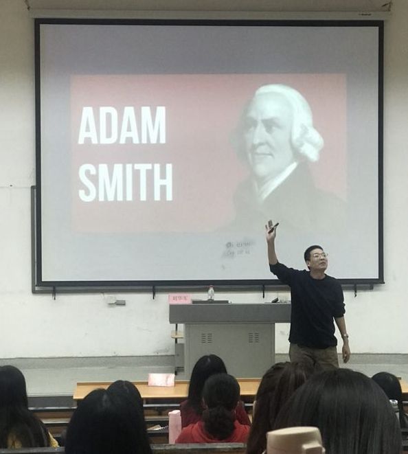 色情网站
特邀刘华军教授为研究生举办科研主题讲座.jpg