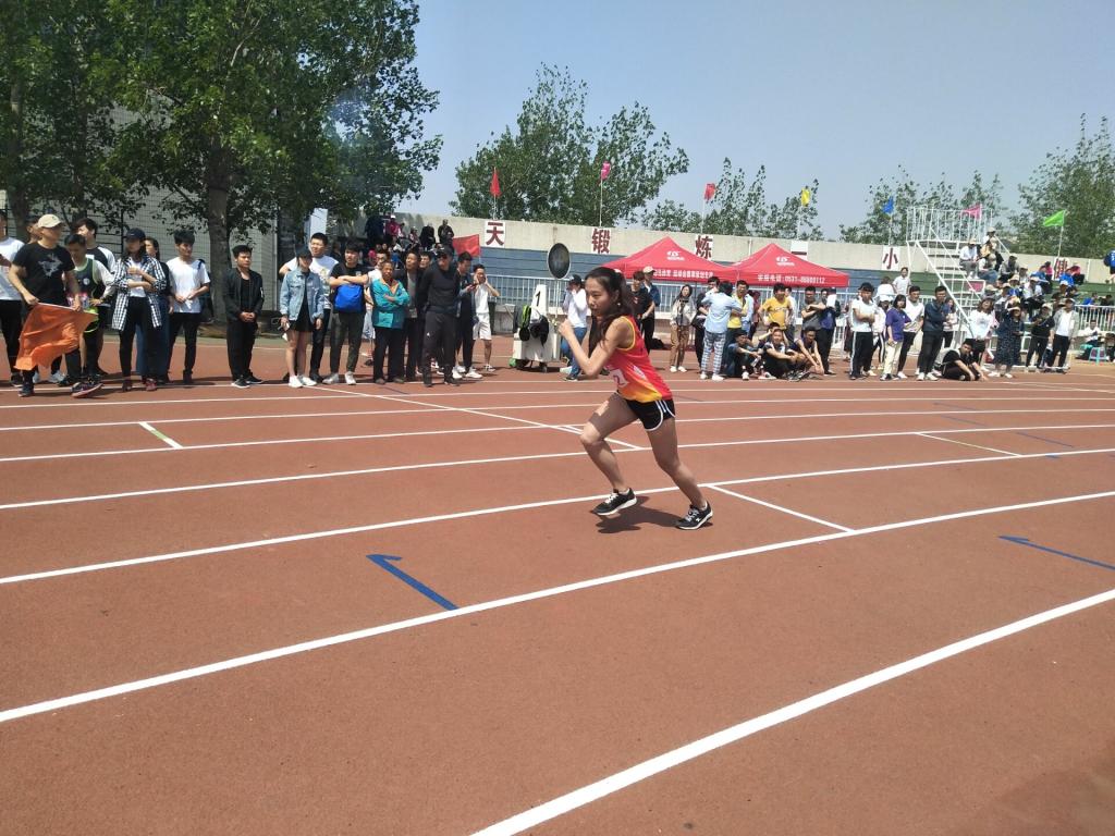 色情网站
在2018年色情网站
春季运动会舜耕校区比赛中捷报频传2018-4-27.jpg